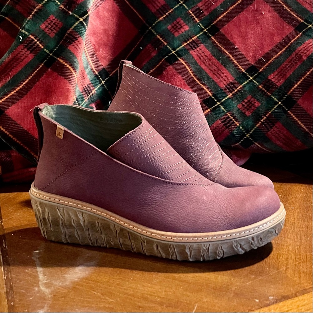 NWOT El Naturalista Wedge Platform Shoes